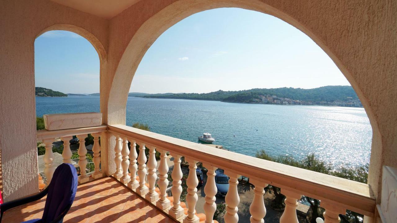 Apartments Ive Tisno Exterior foto